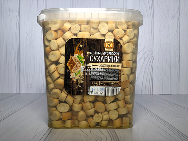 Сухарики с холодцом и хреном в Волжском