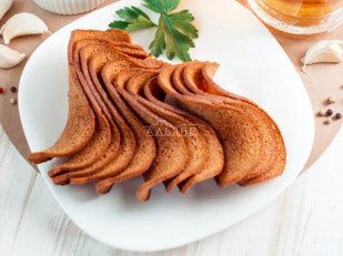 Деревенские гренки со вкусом Шашлыка (Сурские): Ресторанные гренки с сметаной и зеленью